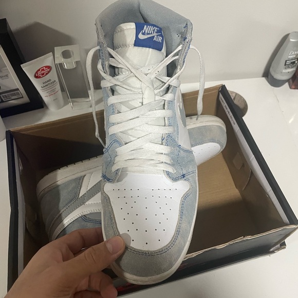 Jordan 1 Hyper Royal Size 10 - Picture 3 of 6